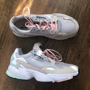 Adidas Falcons Size 9